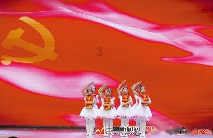 玩撞三国