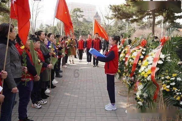 长江路街道为1131个党员中心户授牌挂牌