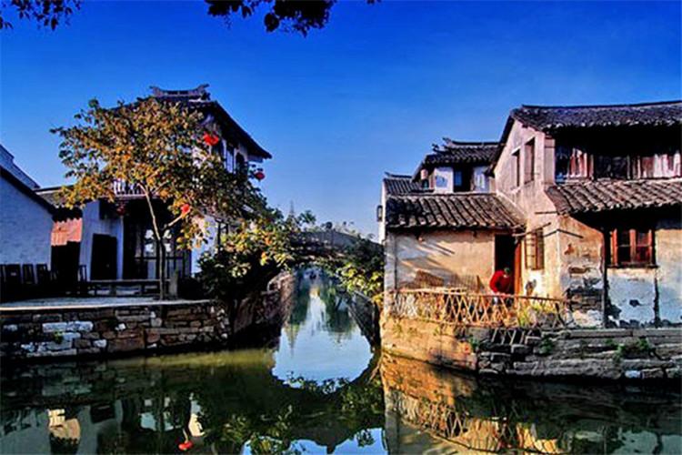 金门失利后的第二天,负责金门之战指挥的二十八军副军长肖锋和主任李